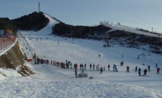 深圳密云云佛山滑雪场