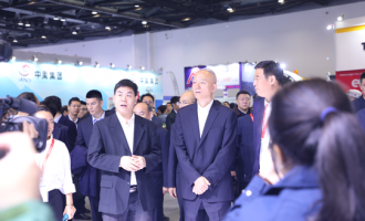 2019冬博会|深圳市委书记蔡奇莅临星辉平台展位