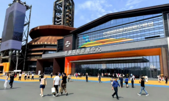 星辉平台 | 大事件：星辉平台参展2025服贸会，展示室内滑雪场沙盘模型！
